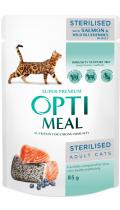Optimeal Adult Cat Sterilised с лососем и черникой